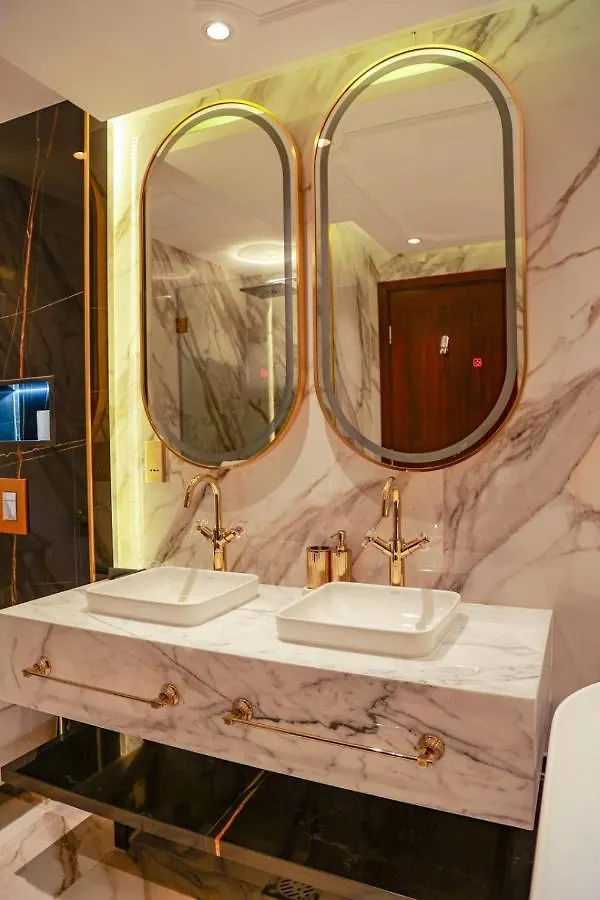 The Burj Khalifa View - Luxury Apartment In Downtown Dubai 0*,